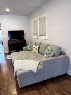 Charming 2-bedroom Cottage - San Antonio - 3