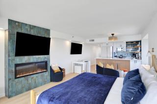 Oceanfront Modern Oasis - Destin - 1