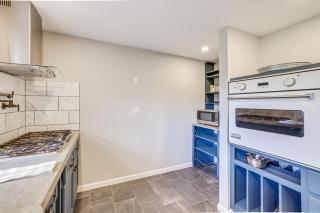 4 Mi to Dtwn Home with Fire Pit in Greenville - Greenville - 2