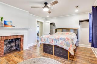 4 Mi to Dtwn Home with Fire Pit in Greenville - Greenville - 1
