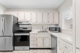 Bay Harbor Sunset Apt 3C - 3