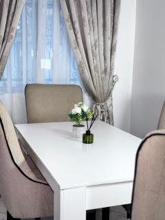 Goldeekoin Apartment and Hotel - - 8