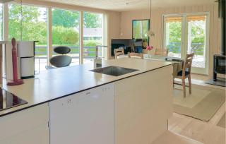 3 Bedroom Awesome Home In Bjert - Binderup Strand - 3