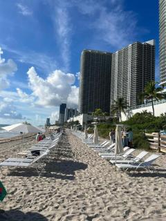 High Floor 1 BDR at Lyfe Resort - Hollywood - 9