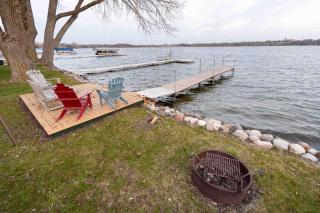 Water's Edge Retreat - - 8