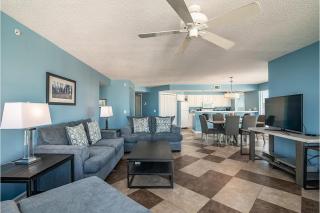 Beachfront Bliss with Spectacular Amenities - 9