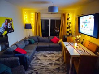 Spacious 5-Bed Home with Parking,WiFi & Self Check-In - Bristol - 9
