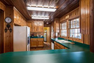 Drop Anchor A Dog-Friendly Home with Beach Access - Pawleys Island - 6