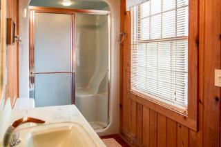 Drop Anchor A Dog-Friendly Home with Beach Access - 3