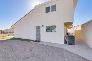 Convenience By the River Bullhead City Townhome! - 8