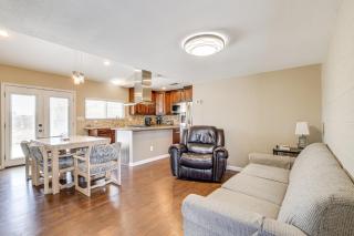 Convenience By the River Bullhead City Townhome! - 7