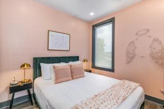 Nashville Oasis at The Muse Modern 2BR with Balcony Rooftop Views - Nashville - 2