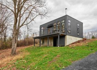 Tradstuga modern lakefront tree cottage with sauna - North Hero - 5