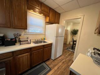 Cozy Gem King Bunk Beds Near Major Highways Sleep6 - Lincoln Park - 7