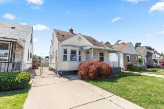 Cozy Home Fenced Yard Pets Welcome Great Location - 8