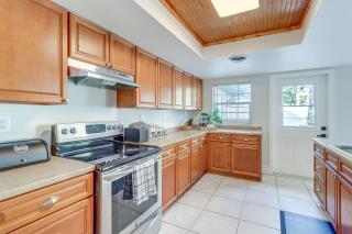 6 Mi to Shore: Vero Beach Family Home - 2