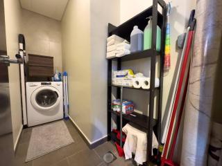 New! JapanDXB Burj Khalifa view - 4 min to Dubai Mall - 1