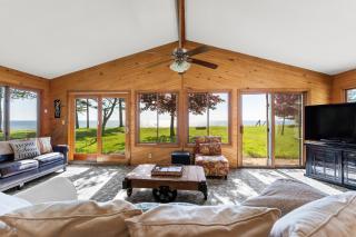 Waters Edge Retreat- Private Lake Michigan Frontage - Montague - 1