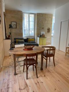 Appartement de charme au coeur du centre historique - Bordeaux - 1