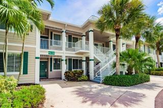 Stunning 3BR Naples Condo with Tropical Views - Naples - 3