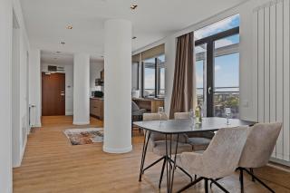 Crown Penthouse - Luxurious, Spa & Vista , by Uni88 Apartments - Bucharest - 8