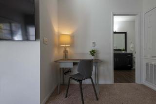 Landing at Bridge at Southpark Landing - 1 Bedroom in South Austin - Austin - 2