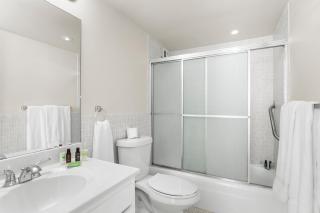 Bay Harbor Sunset Apt 5B - Miami Beach - 8
