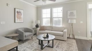 Landing at Ariza Research - 1 Bedroom in Huntsville - Huntsville - 8