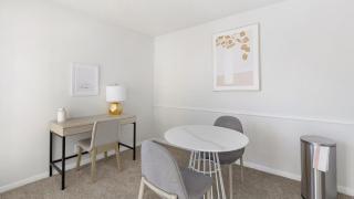 Landing at Woodhill - 1 Bedroom in Denton - Denton - 9