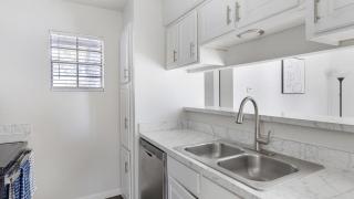 Landing at Woodhill - 1 Bedroom in Denton - Denton - 5