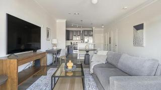 Landing at The Arboretum - 1 Bedroom in The Arboretum - Cary - 0