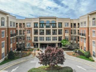 Landing at The Arboretum - 1 Bedroom in The Arboretum - Cary - 7