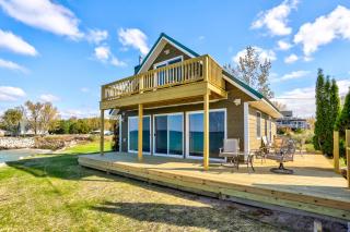 Sandpiper Cottage Beautiful Private Lake Michigan Frontage - Mears - 1