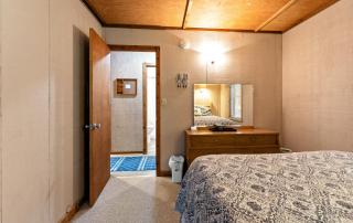 Experience the charm of Silver Lake at Parrothead Retreat - 6