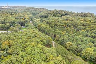 Lakeshore Hideaway: Spacious 4-Bedroom Retreat - West Olive - 6
