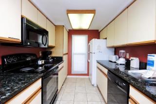 Beachside Serenity Inviting 2BR Resort Amenities - 4