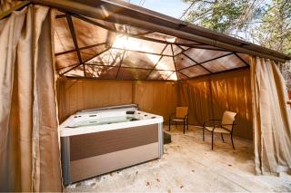 Chalet Des Ours -Comfortable and spacious home with WIFI! Close to everything! - Big Bear Lake - 7