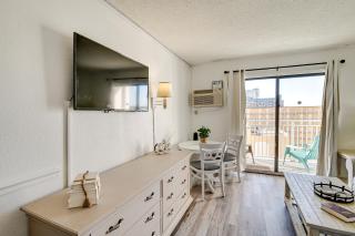 4 Mi to Broadway at the Beach Oceanfront Getaway - 3