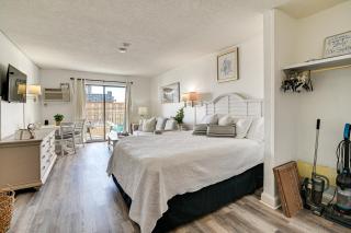 4 Mi to Broadway at the Beach Oceanfront Getaway - Myrtle Beach - 2