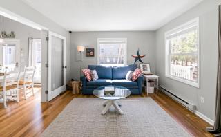 Greenwood Beach House - beach access and a variety of outdoor activities. - Mears - 1
