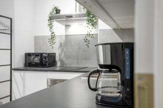 New Tranquil Apartments with FREE PARKING - Budapest - 1