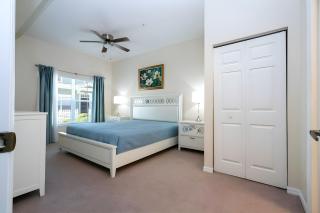 Charming 4-Bedroom Home in Venetian Bay 2208SV - 9