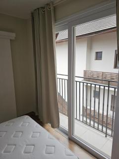 Apartamento 1 suíte a 500m da rua coberta para 4 pessoas - Gramado - 0