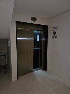 Apartamento 1 suíte a 500m da rua coberta para 4 pessoas - Gramado - 9