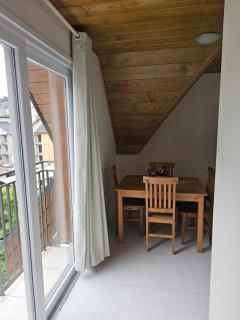 Apartamento 1 suíte a 500m da rua coberta para 4 pessoas - Gramado - 8