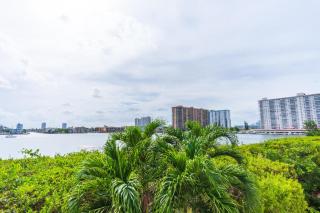Golden Bay 302 - Miami Beach - 7