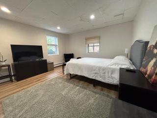 H1 One bedroom Apt Downtown Stamford - 5