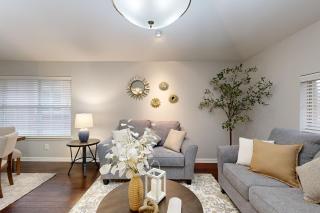 4 BR Spacious Modern Home with Game Room and WiFi - 7