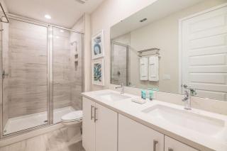 ET020 - Fashionable Townhome with Themed Bedrooms at Reunion - Kissimmee - 1
