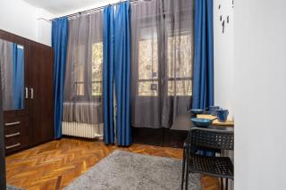NewBerry Apartment with Balcony - Budapest - 6